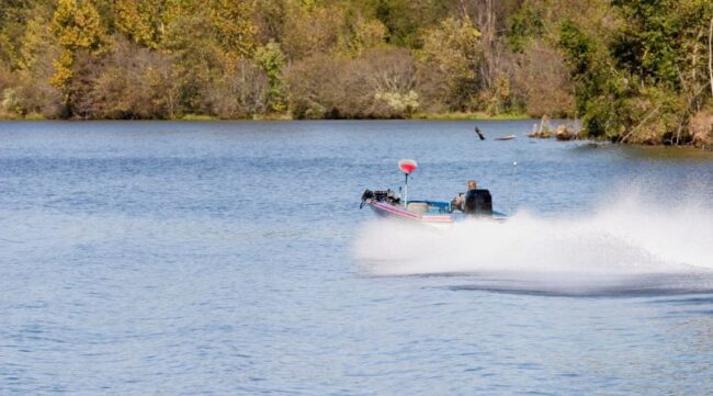 Will Fish Finder Read Out Of Water